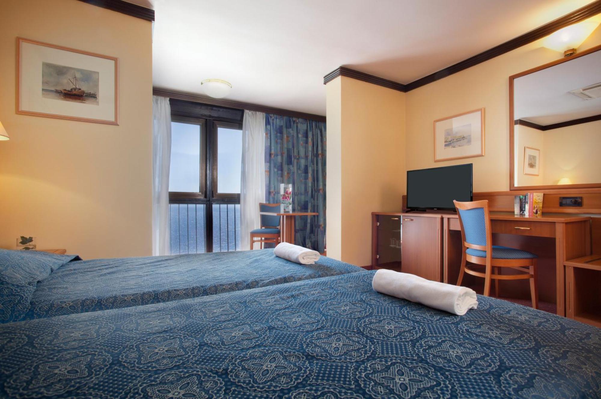 Hotel Kristal - Liburnia Опатия Екстериор снимка