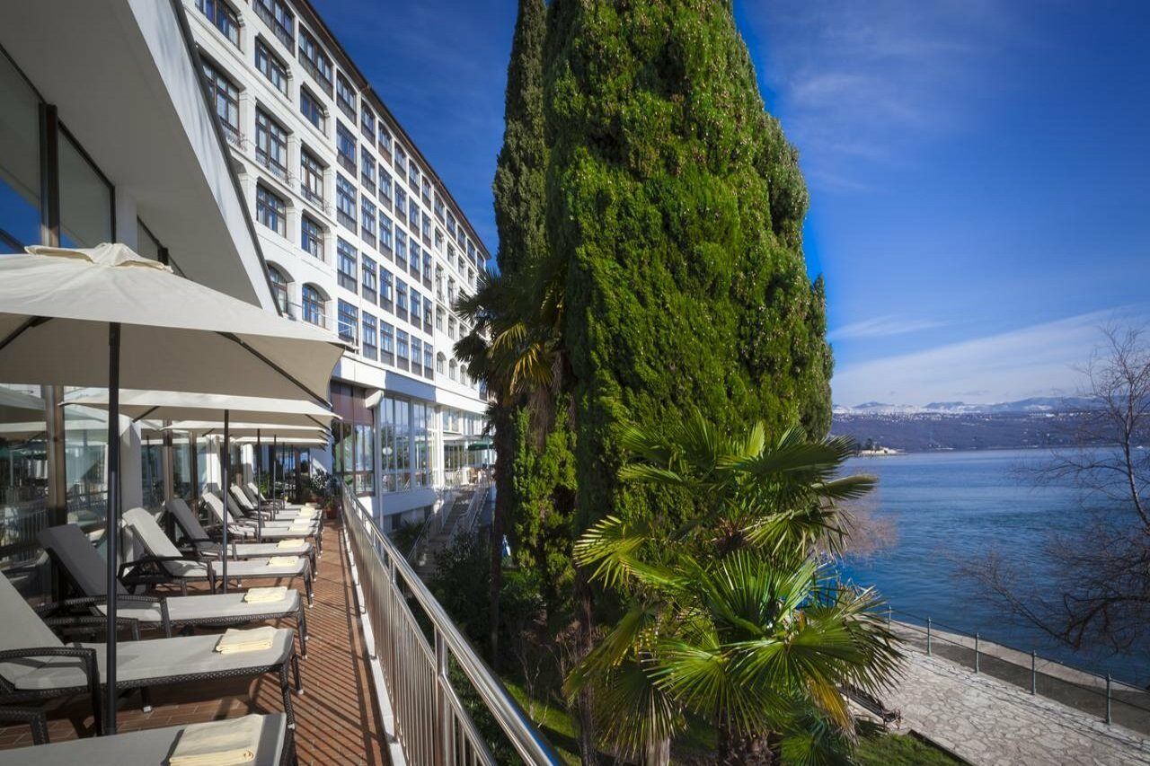 Hotel Kristal - Liburnia Опатия Екстериор снимка